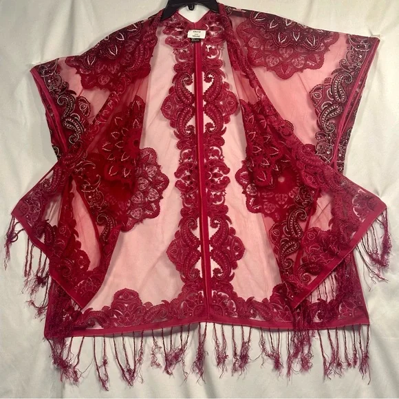 Women’s Wine Lace Kimono - Picture 5 of 5